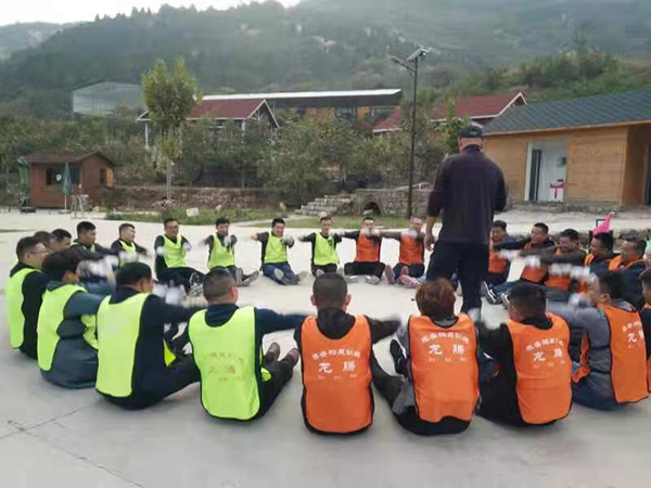 百煉成鋼、眾志成城—匯豐銷售精英國(guó)慶大練兵